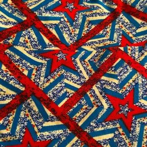 Red white and blue lularoe tall and curvy legg